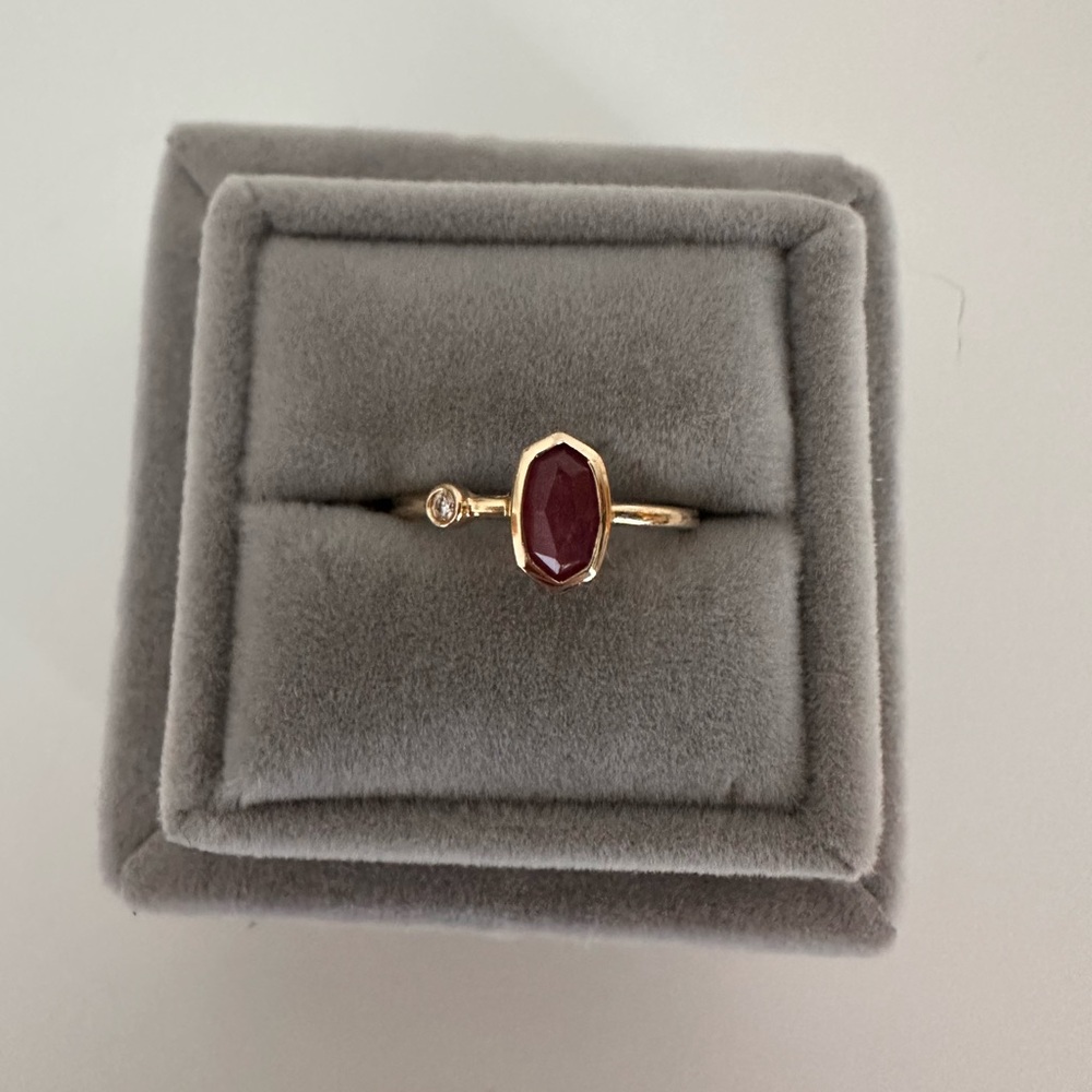 EUC Kendra Scott Chastain Ring in 14k Yellow Gold and Pink Tourmaline. Size 5.